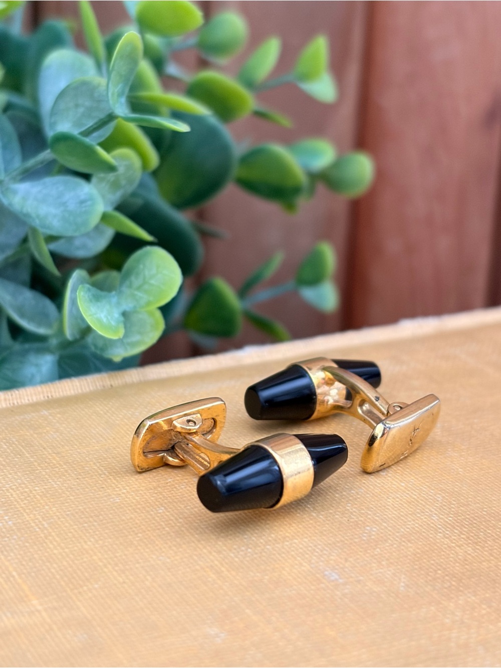 Vintage Yves Saint Laurent YSL Gold Tone Black Cone Bar Cufflinks, Retro Luxury - Picture 4 of 7